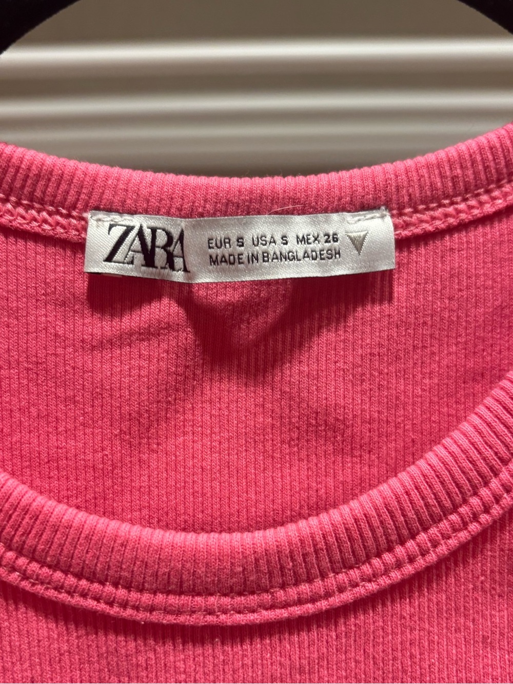 Zara Hot Pink Ribbed Cropped Tank - Picture 3 of 3